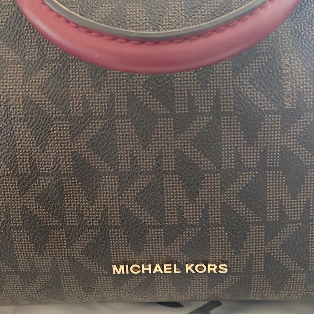 Mk Logo Bag - Picture 9 of 10